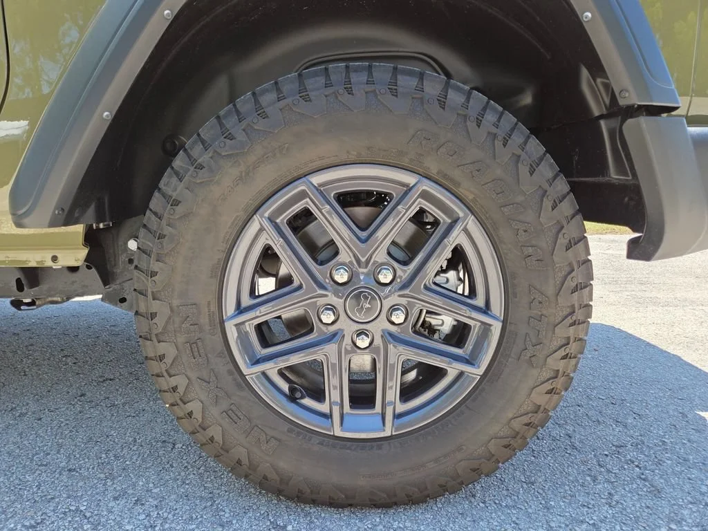 Certified Used 2025 41 Jeep Sport S image 16