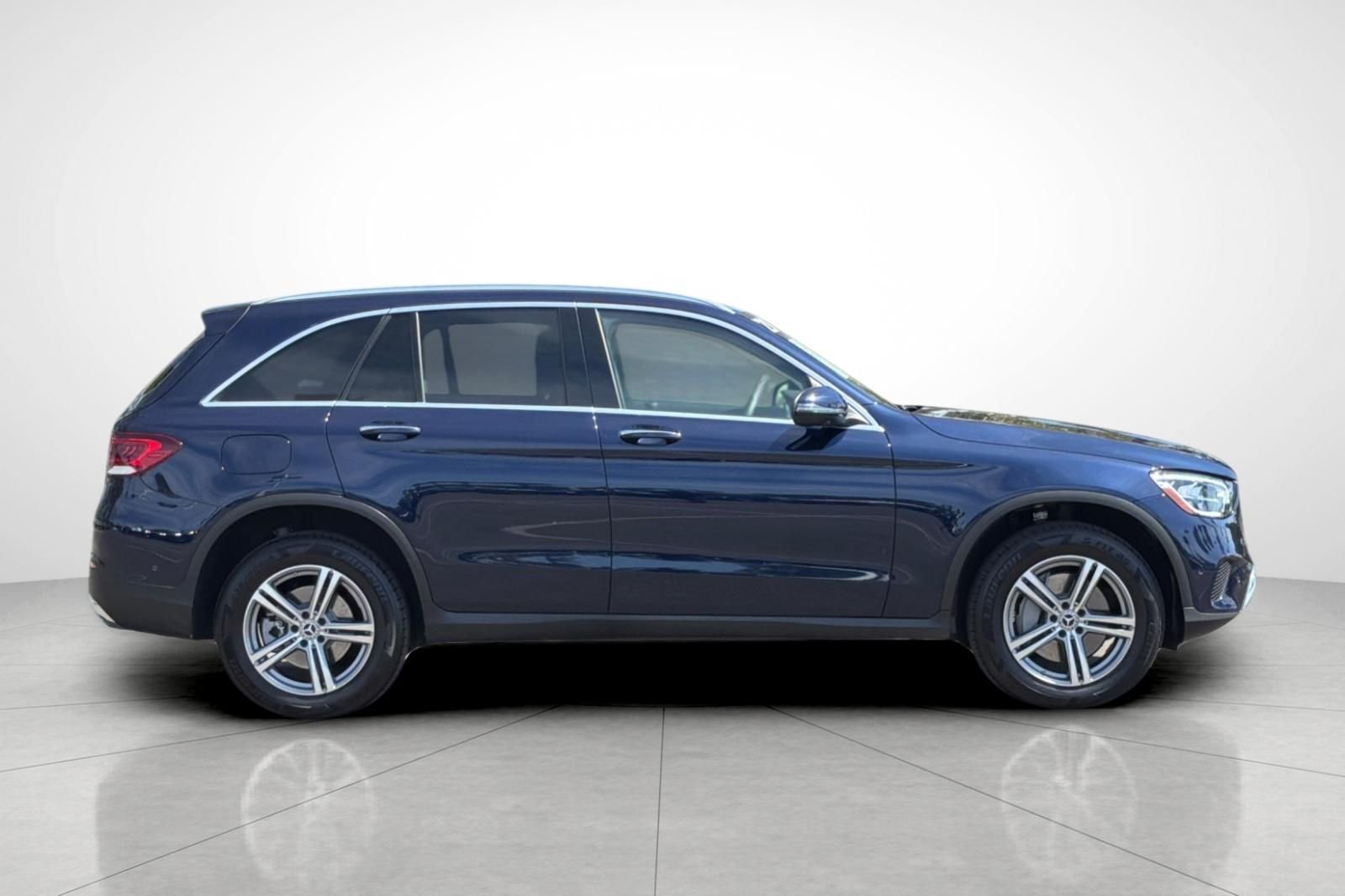 Used 2021 Blue Mercedes-Benz GLC 300 image 25