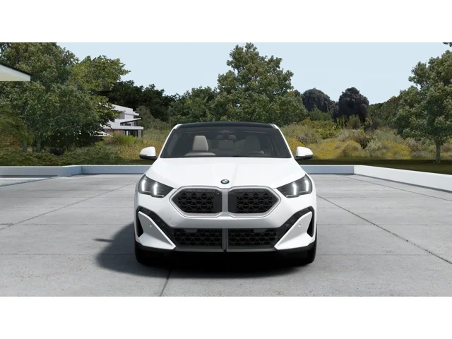 New 2026 Mineral White Metallic BMW xDrive28i image 3