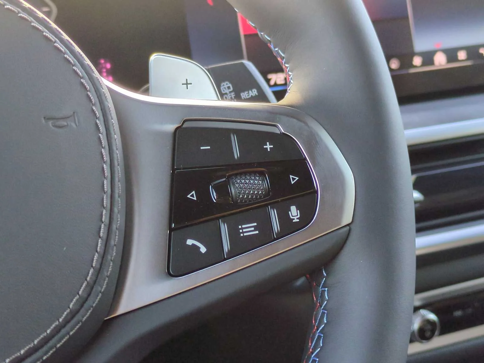 New 2026 Black Sapphire Metallic BMW M60i image 26