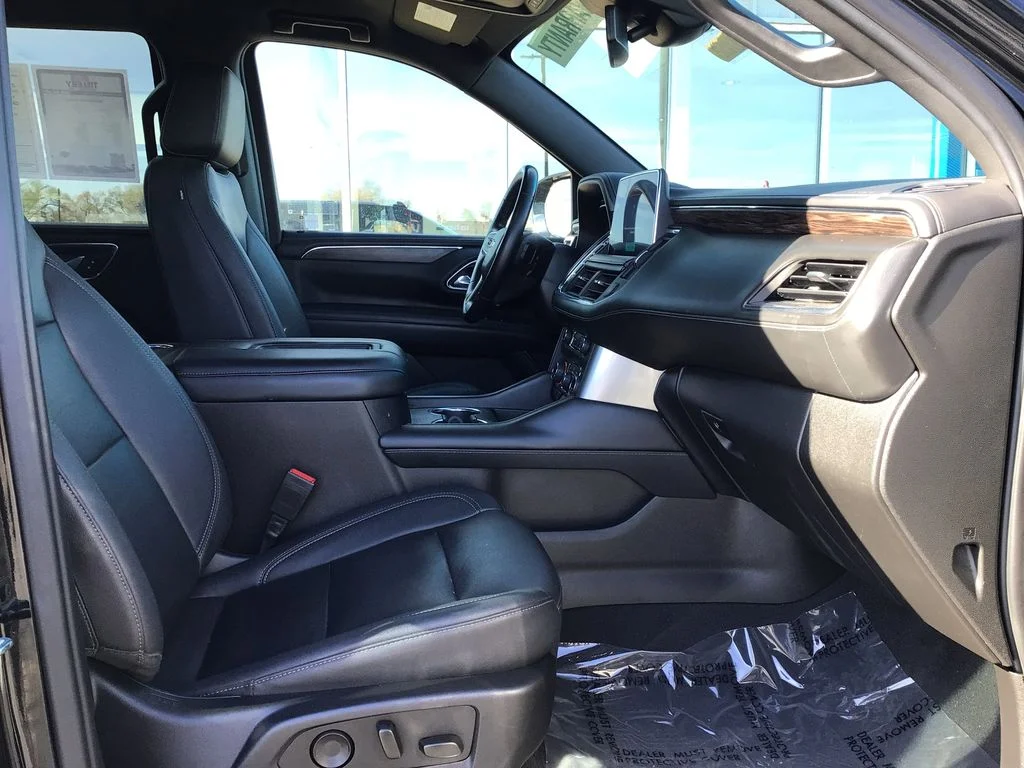 Used 2023 Black Chevrolet LT image 6
