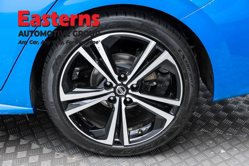 Used 2023 Blue Nissan SR image 8
