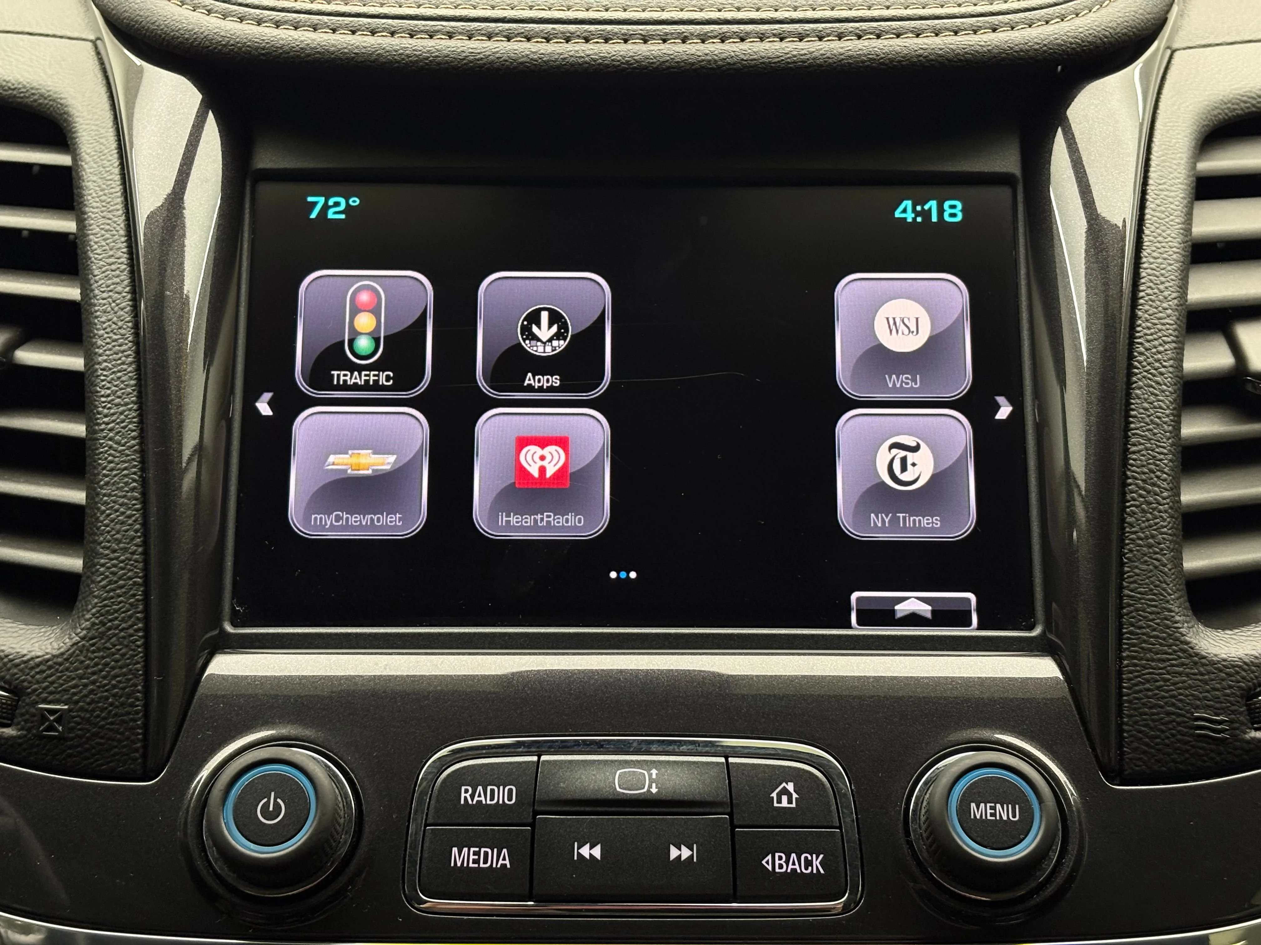 Used 2018 BLACK Chevrolet Premier image 27