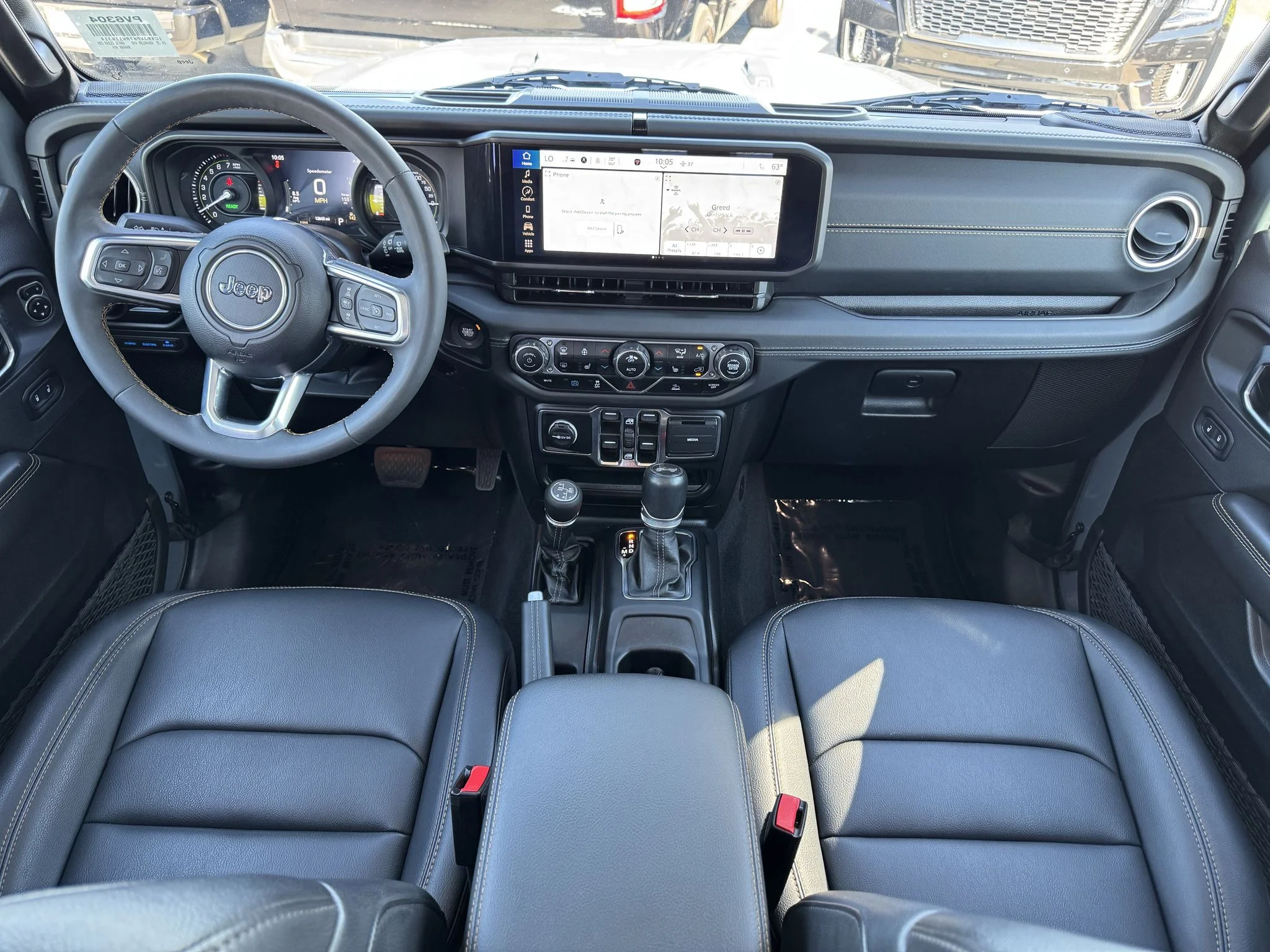 Used 2024 ANVIL CLEAR COAT Jeep Sahara image 30