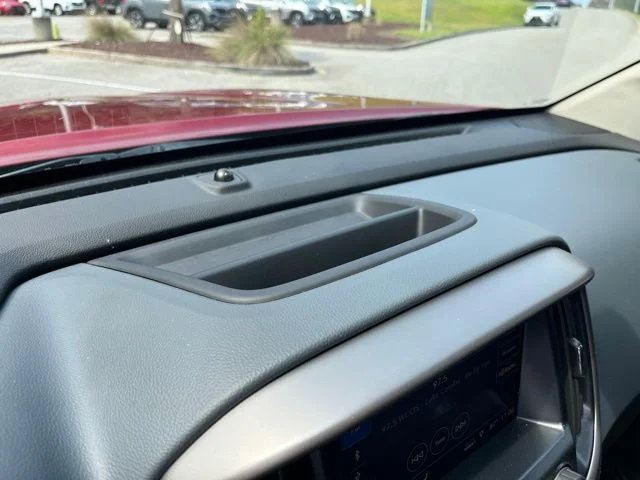 Used 2019 Red Chevrolet Z71 image 19