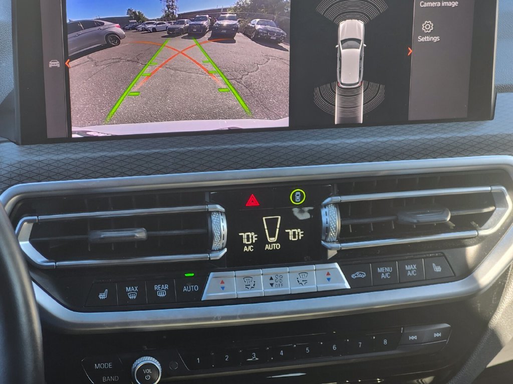 Used 2023 Gray BMW xDrive30i image 22