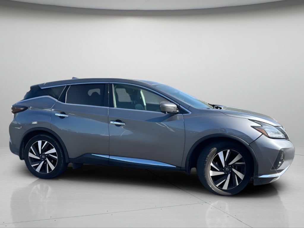Used 2022 Gun Metallic Nissan SL image 4