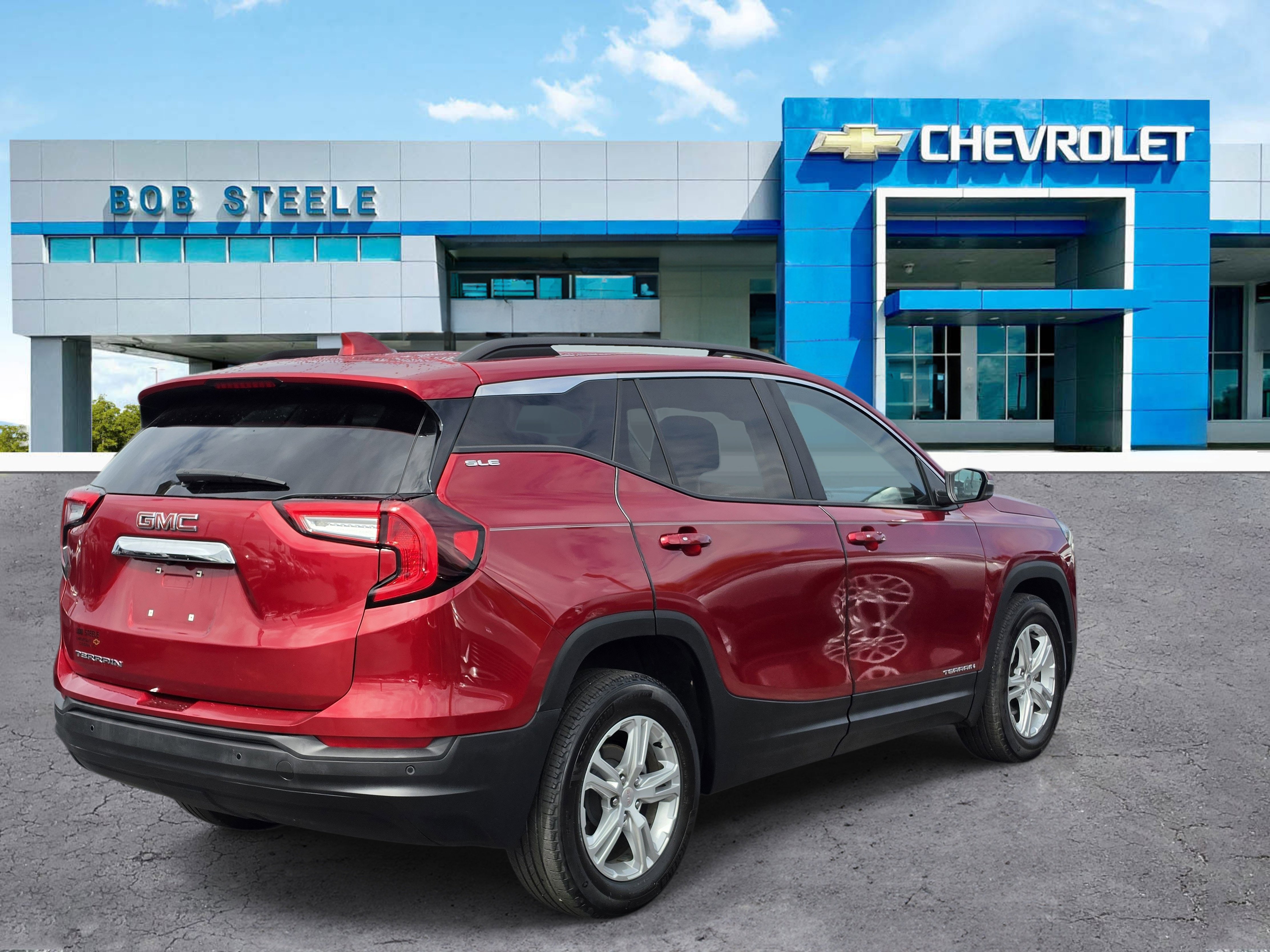 Certified Used 2024 Volcanic Red Tintcoat GMC SLE image 6