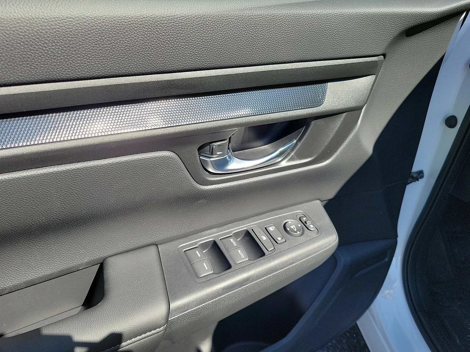 New 2026 Platinum White Pearl Honda EX AWD image 18