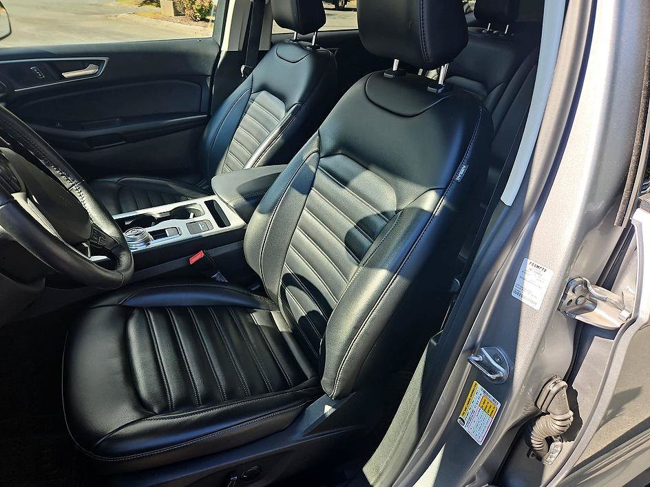 Used 2022 Silver Metallic Ford SEL image 13