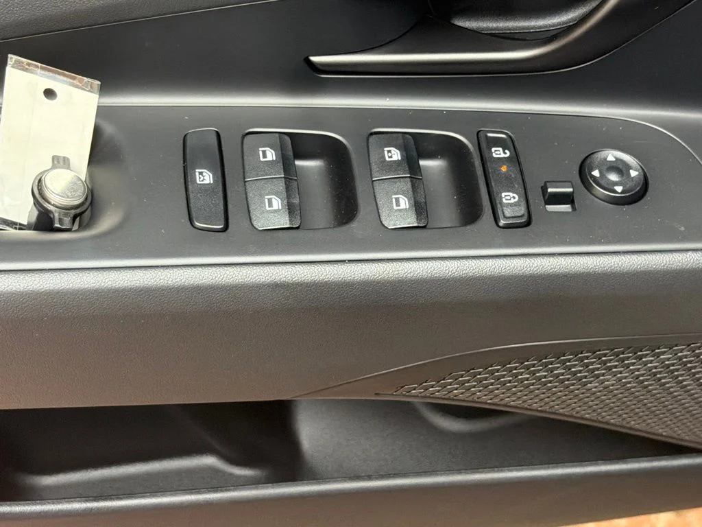 New 2026 Amazon Gray Hyundai SEL Sport image 21