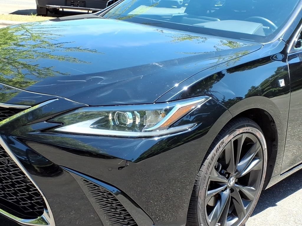 Used 2023 Black Lexus F SPORT Handling image 26