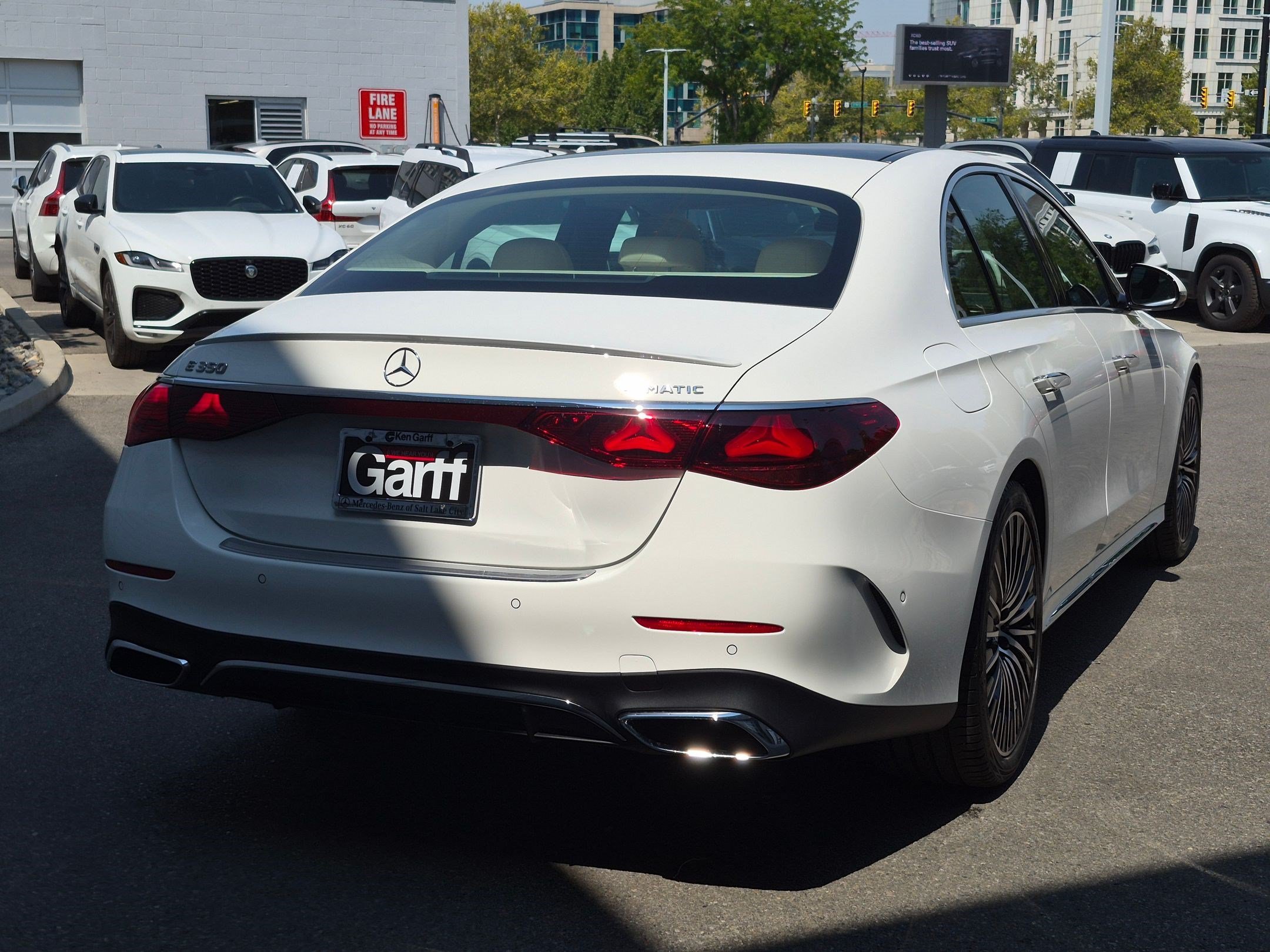 New 2027 Polar White Mercedes-Benz E 350 image 30