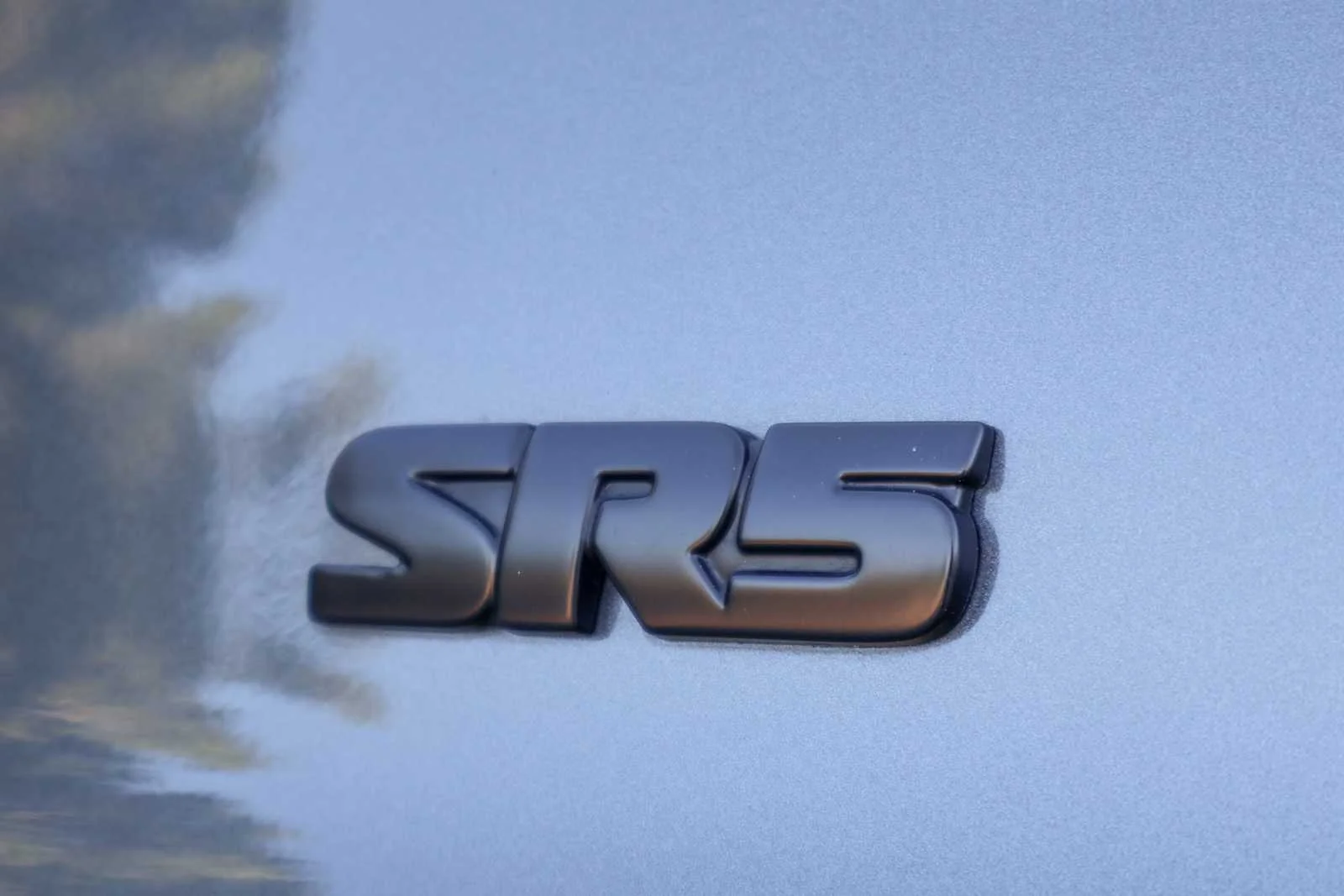 Used 2019 Magnetic Gray Metallic Toyota SR5 image 12