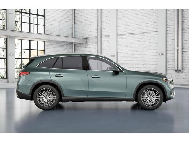 New 2026 Verde Silver Metallic Mercedes-Benz GLC 300 image 2