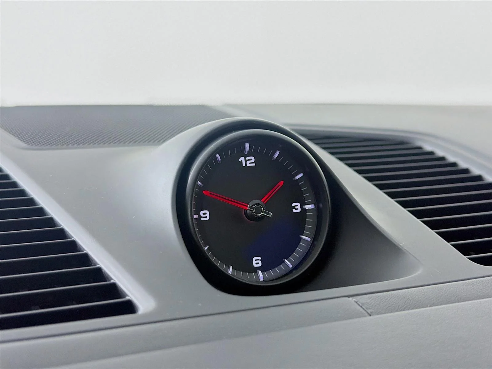 Used 2023 White Porsche Platinum Edition image 17