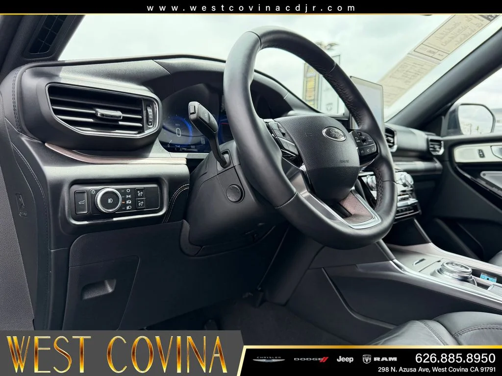 Used 2024 Silver Ford Platinum image 14