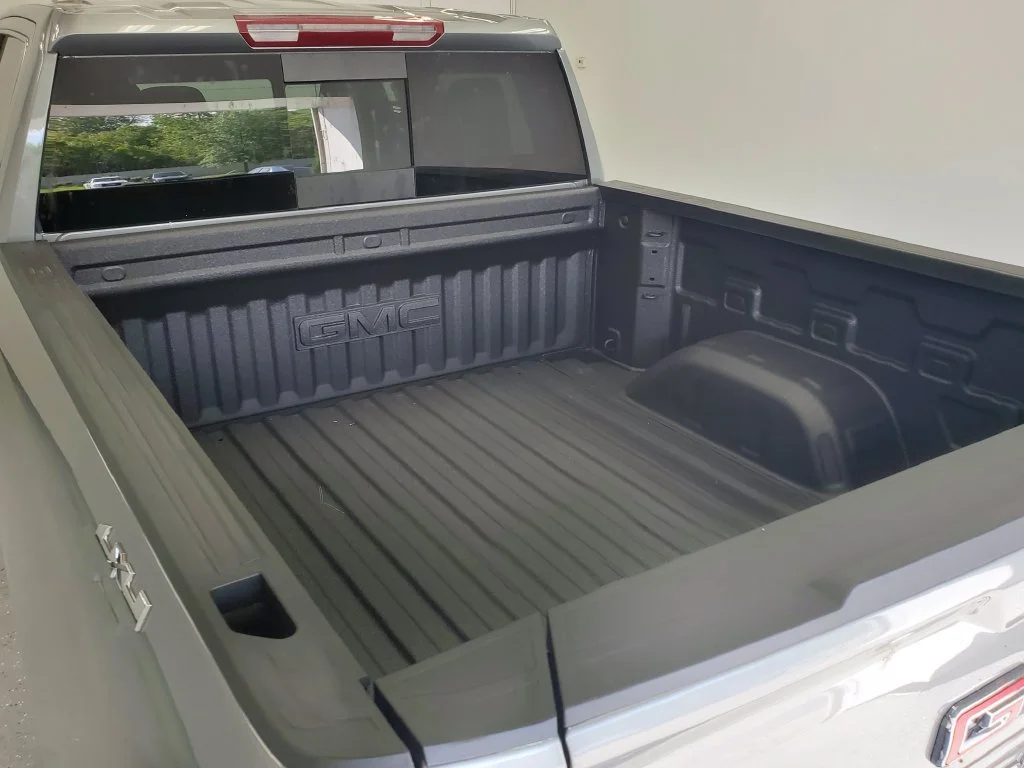 New 2026 Sterling Metallic GMC SLT image 32