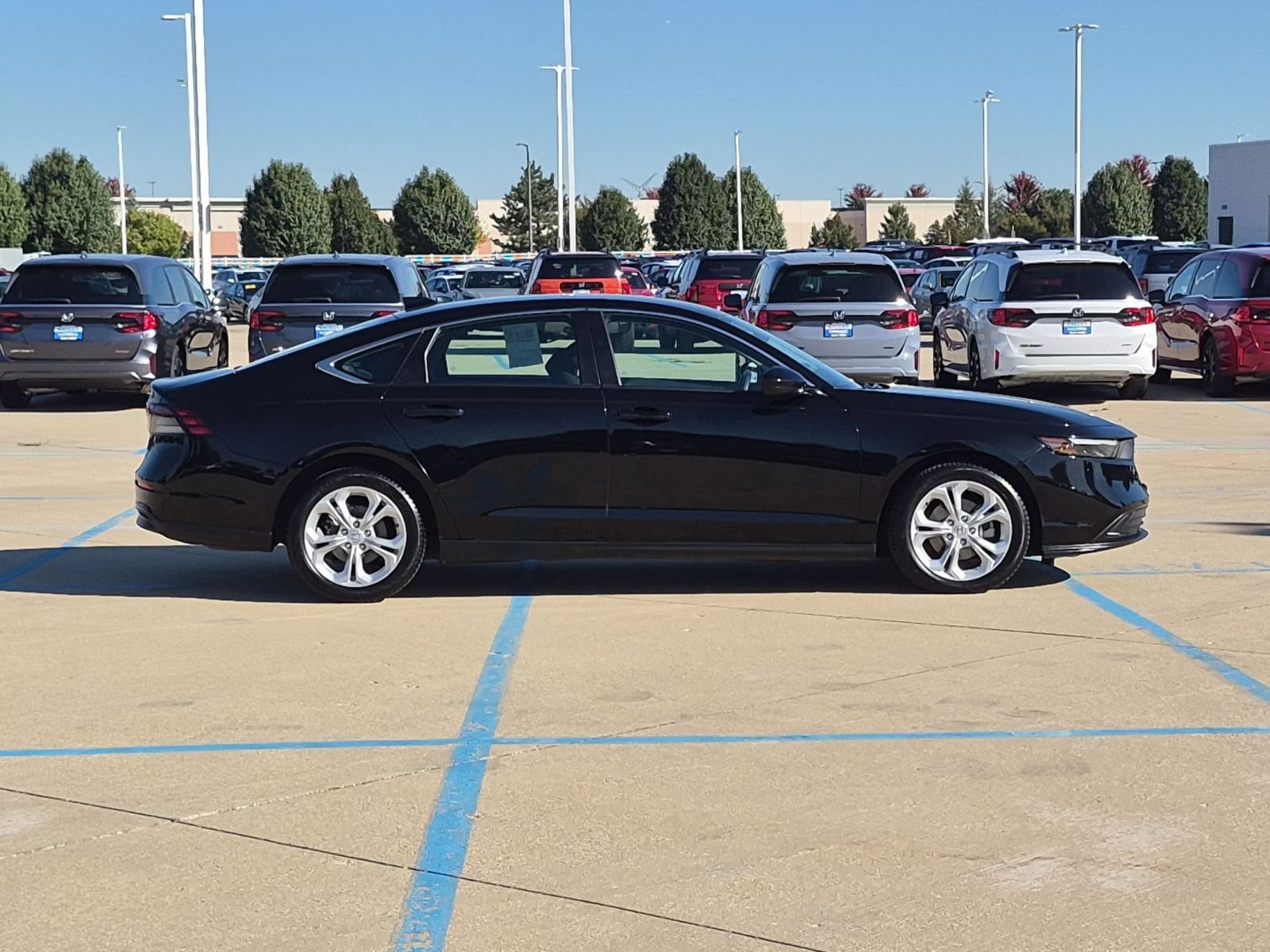 2024 Honda Accord LX - Photo 6