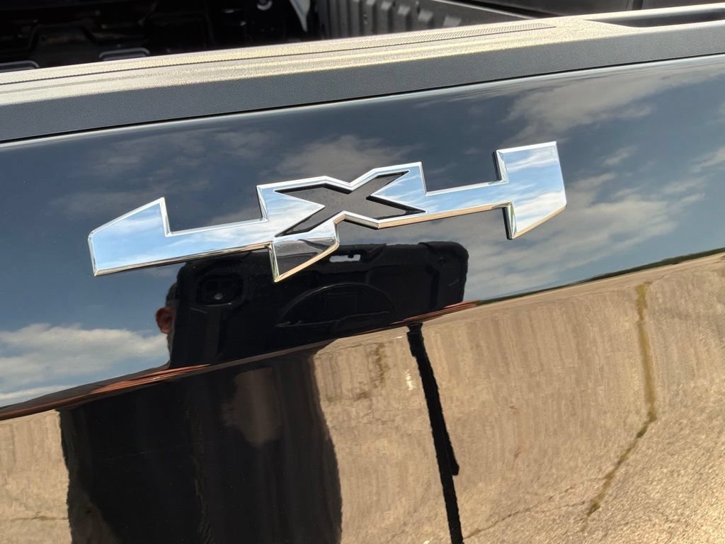 2026 GMC Sierra 1500 SLT - Photo 21