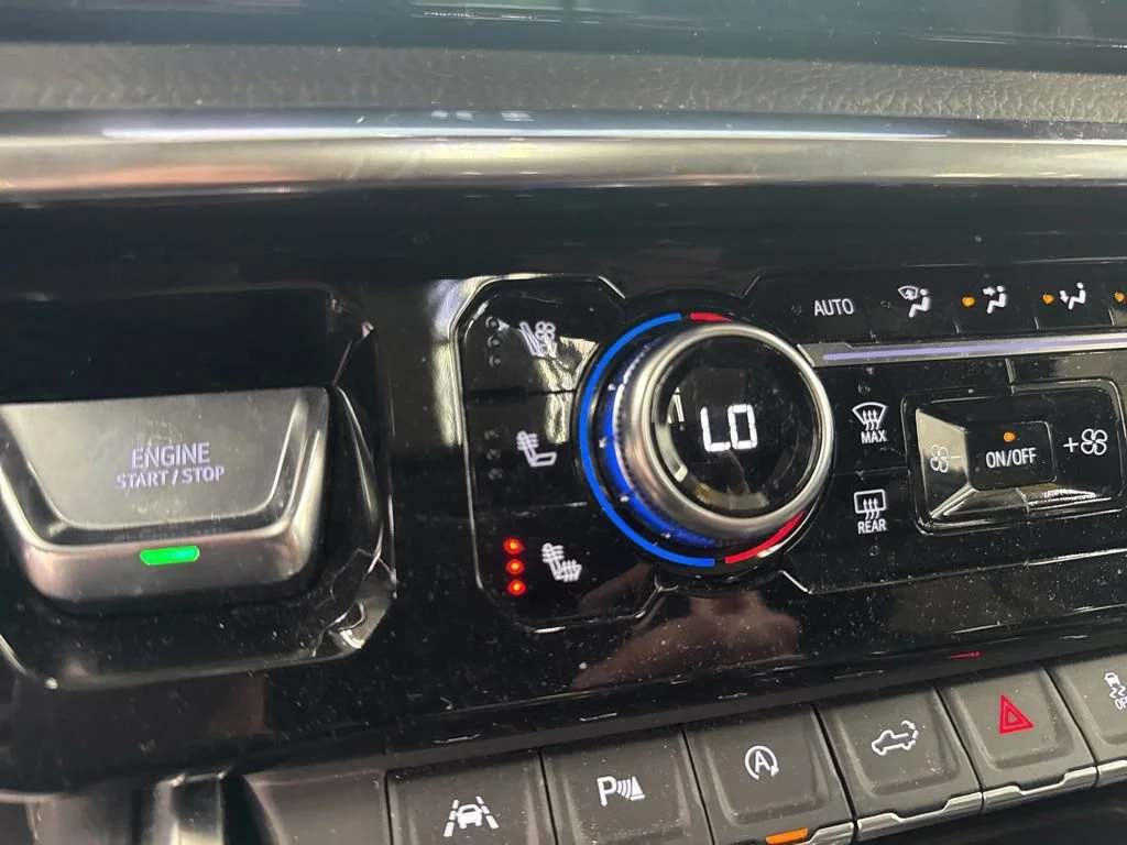 Used 2023 Sterling Metallic GMC Denali image 38