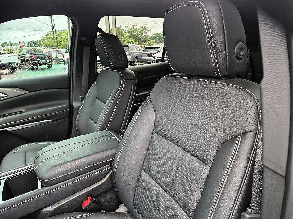Used 2025 Radiant Red Tintcoat Chevrolet FWD LT image 15