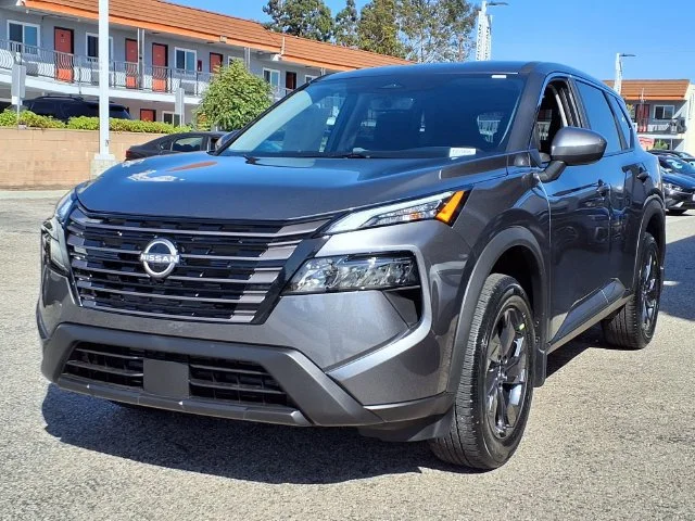 New 2027 Gun Metallic Nissan SV image 3
