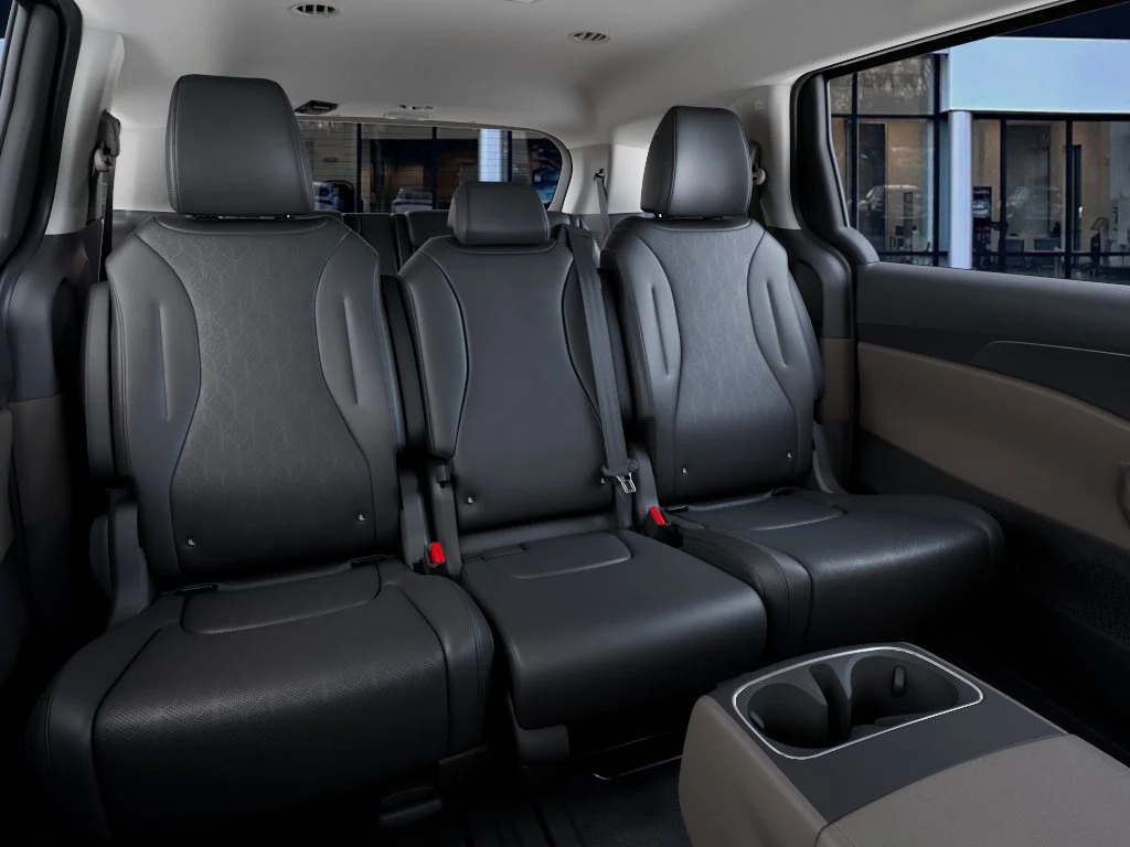 New 2026 Deep Chroma Blue Kia LXS image 16