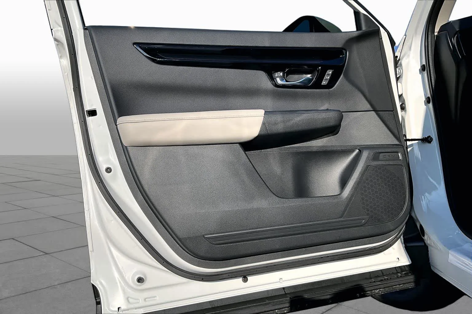 New 2026 Platinum White Pearl Honda EX-L image 9