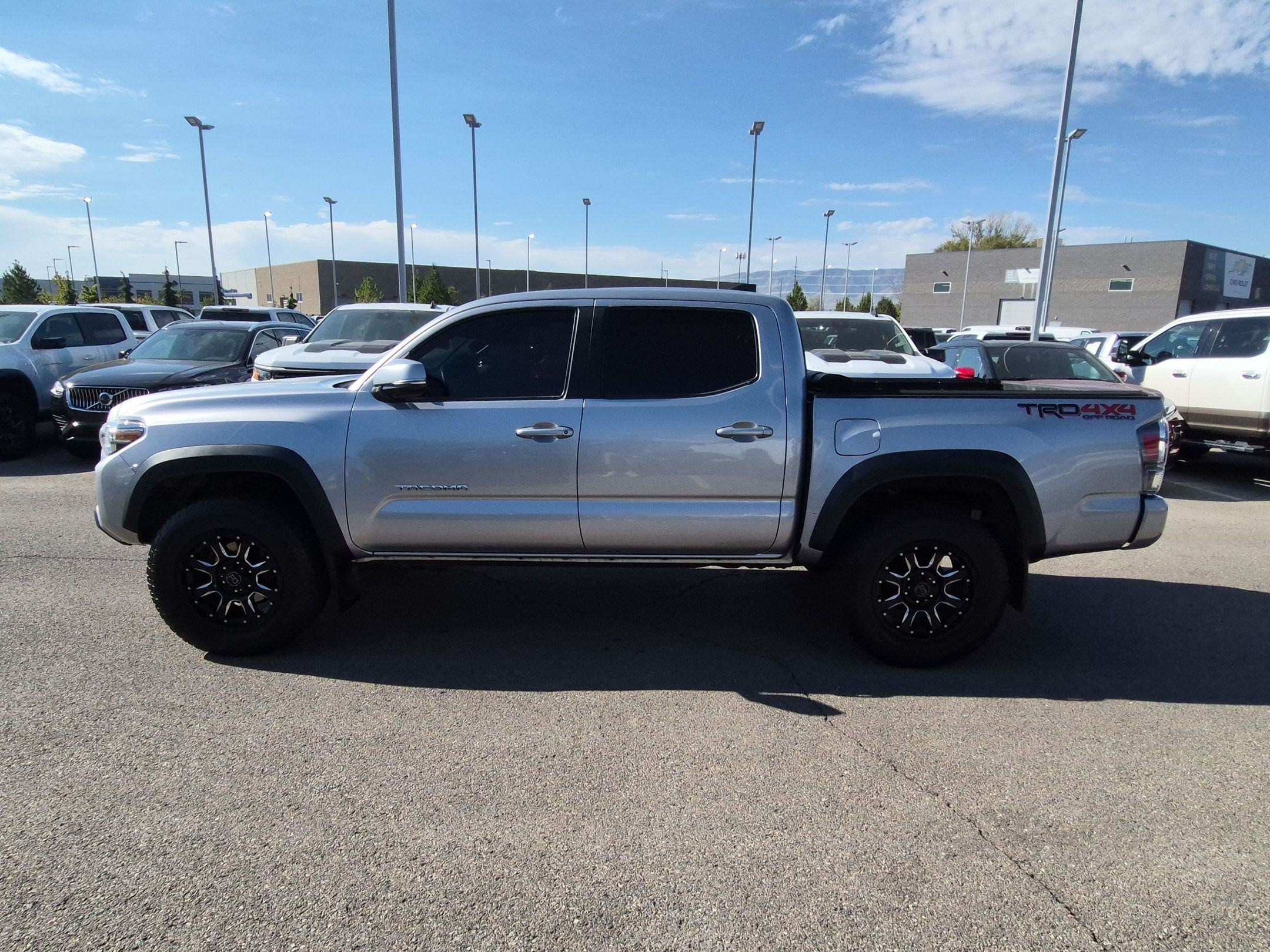 Used 2020 Silver Sky Metallic Toyota SR5 image 7