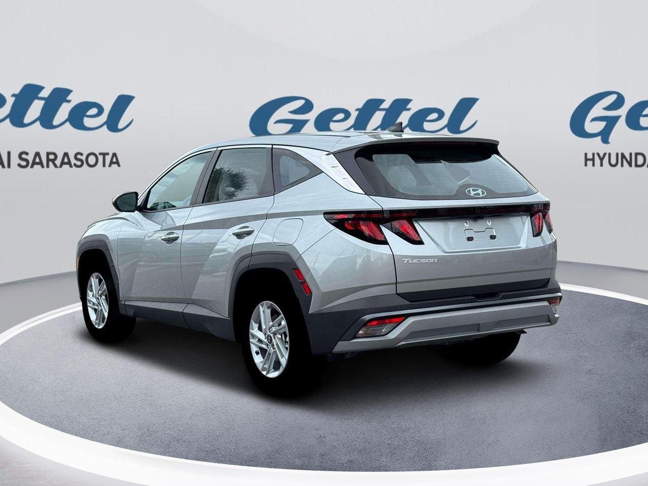New 2026 Silver Hyundai SE FWD image 5