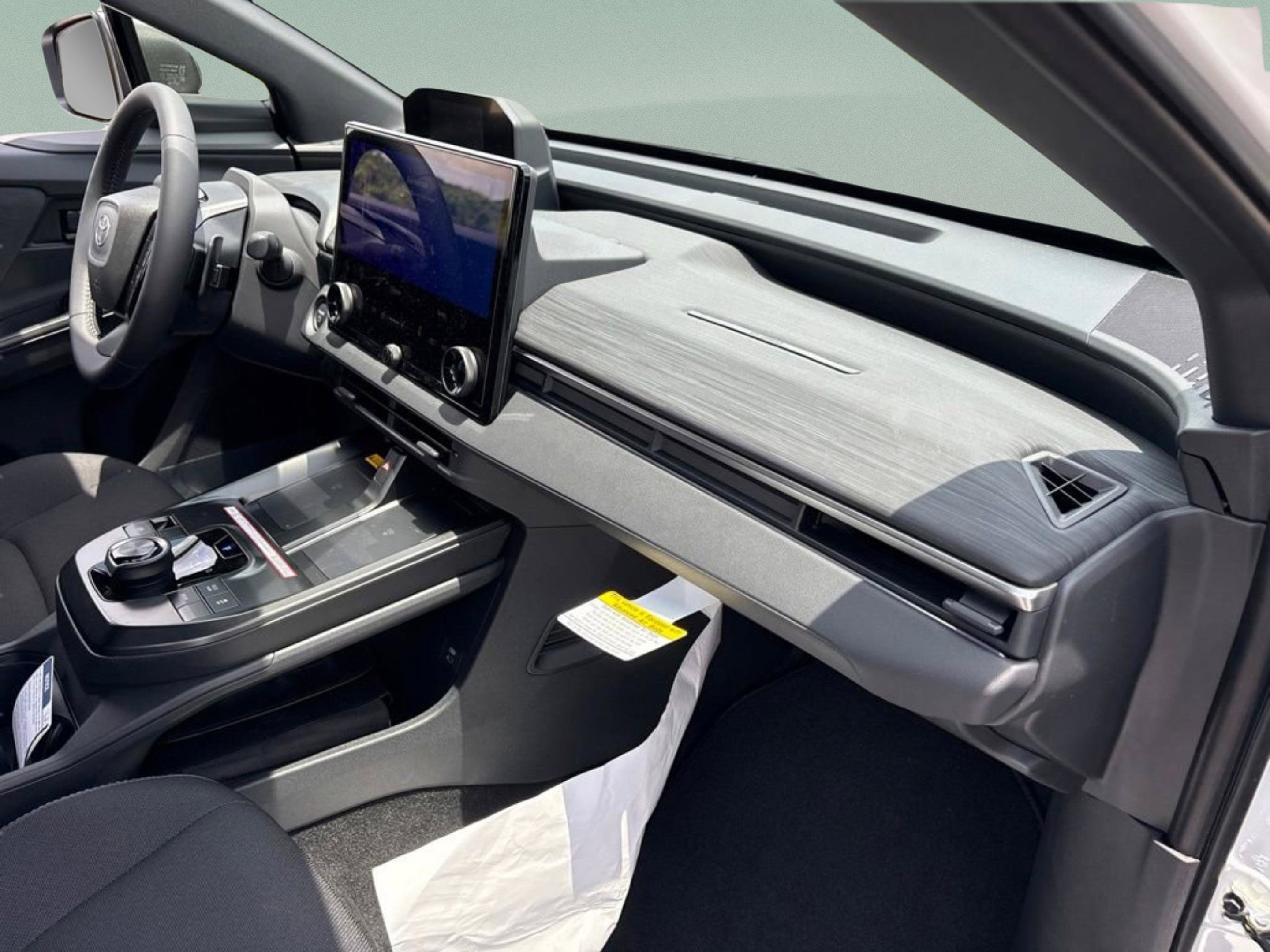 New 2026 Wind Chill Pearl Toyota SE image 26