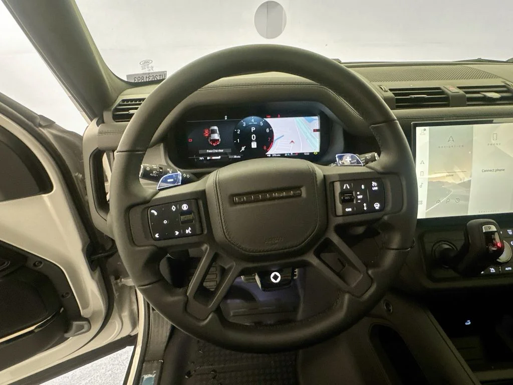 New 2026 Borasco Grey Land Rover OCTA image 11