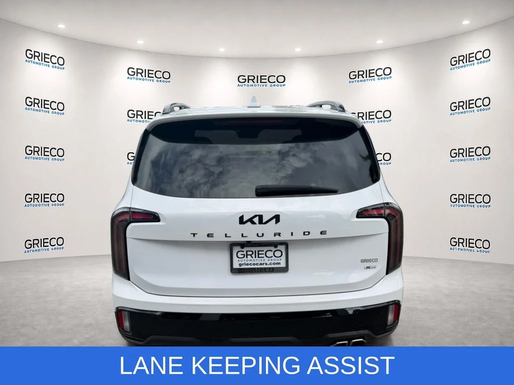 Used 2025 White Kia SX-Prestige X-Line image 5