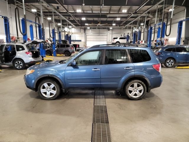 Used 2010 Newport Blue Pearl Subaru 2.5X image 4