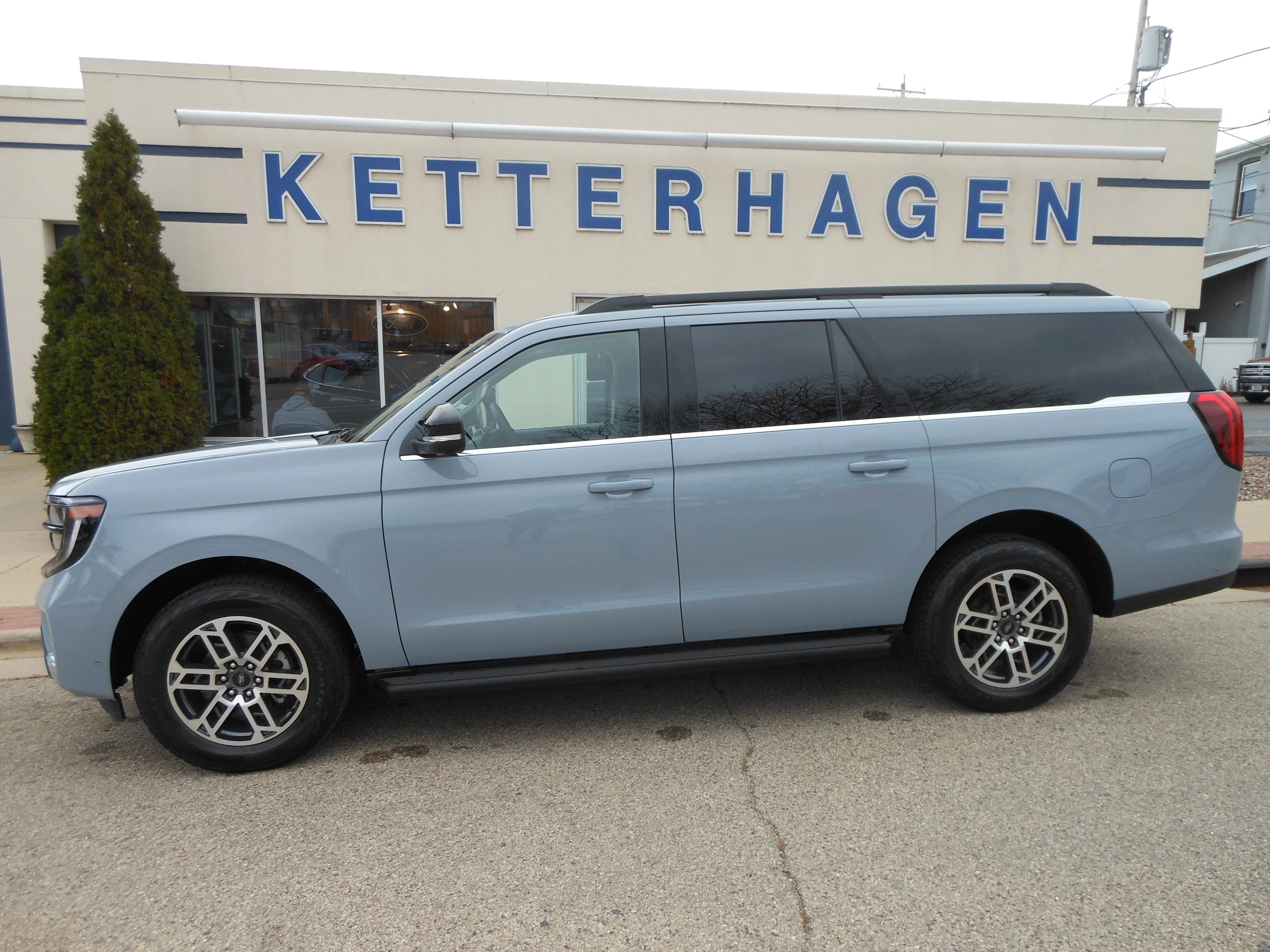 2025 Ford Expedition Active MAX 4x4's photo