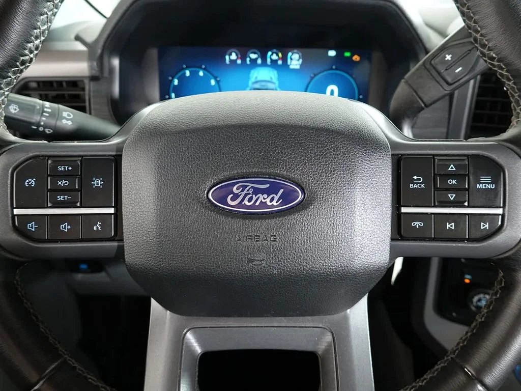 Used 2024 Gray Metallic Ford XLT image 19