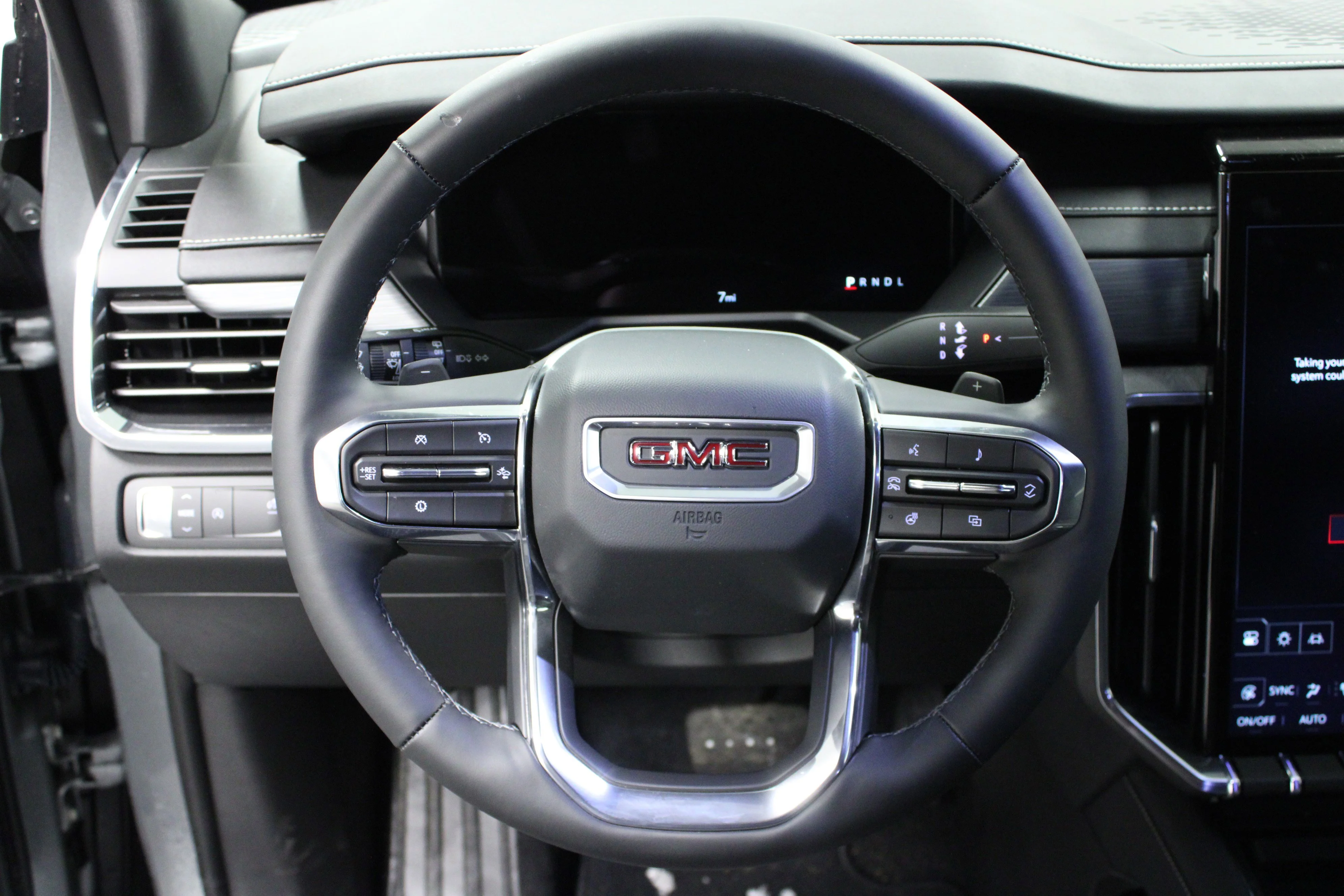 New 2025 Sterling Metallic GMC Elevation image 18