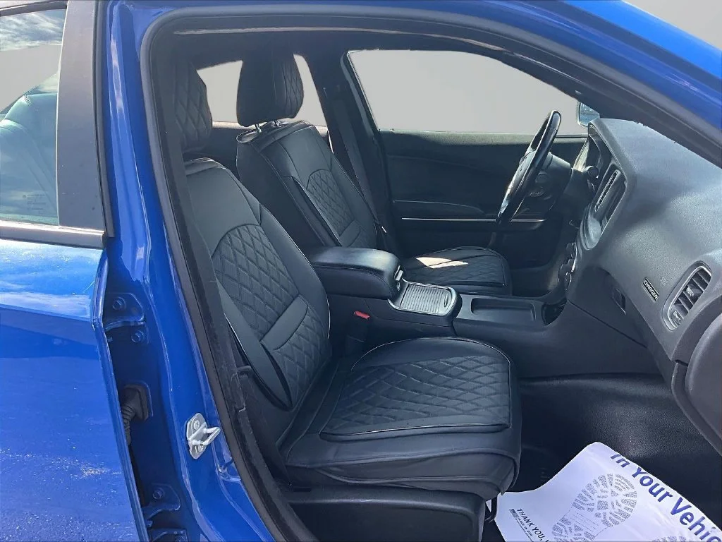 Used 2020 Blue Dodge Police image 7