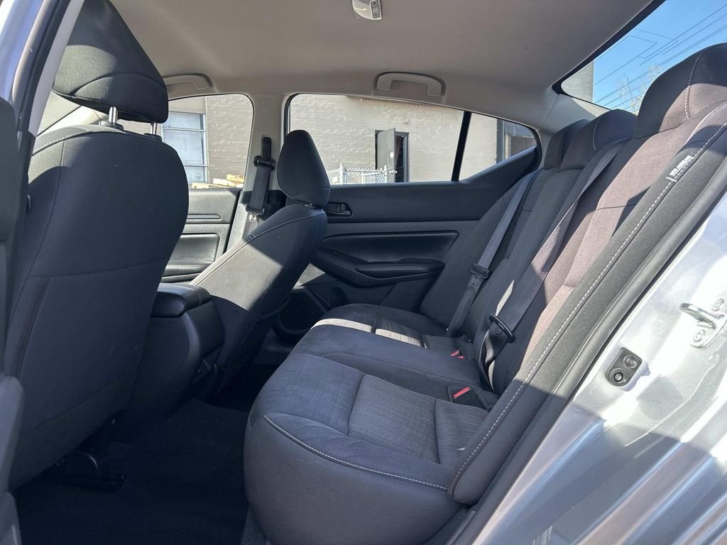 Used 2024 Silver Nissan 2.5 SV image 15