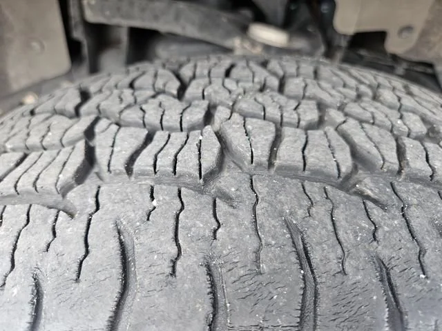 Used 2018 White Ford XL image 28