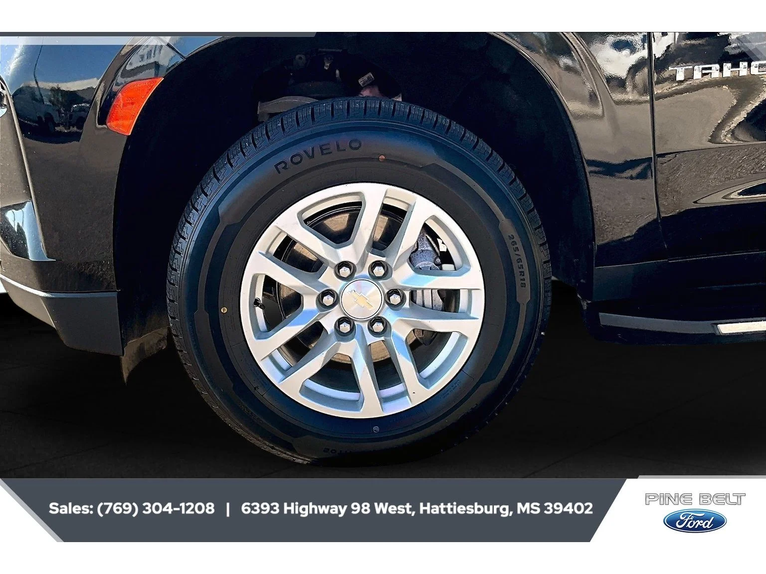 Used 2024 BLACK Chevrolet LT image 7