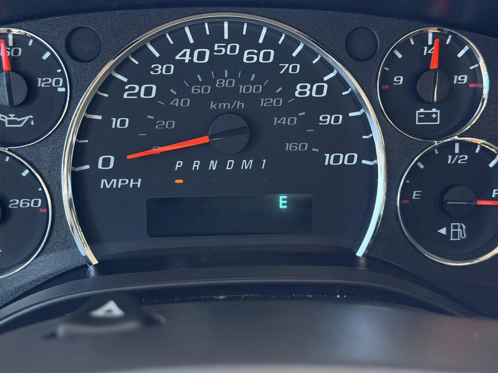 Used 2025 Summit White Chevrolet 1LT image 24