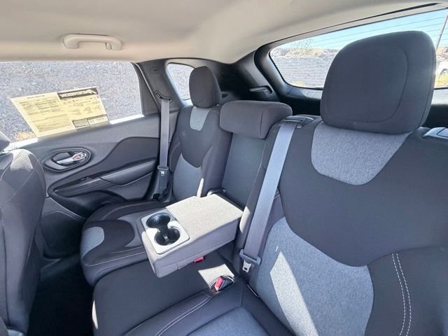 2016 Jeep Cherokee Sport Altitude - Photo 22