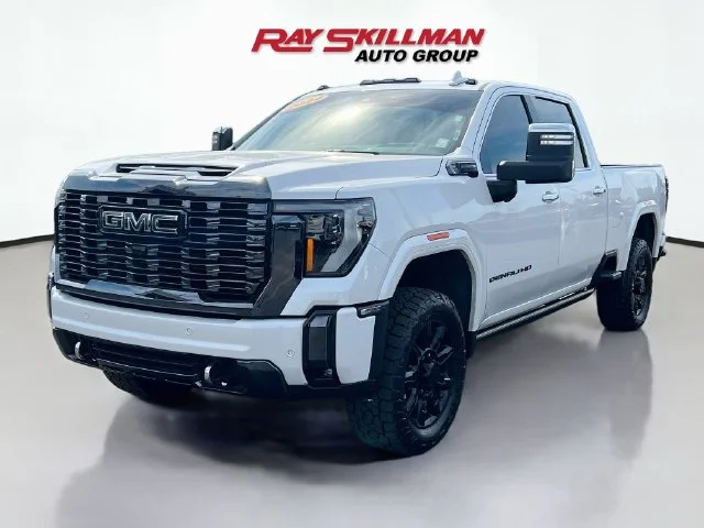 Used 2024 White GMC Denali Ultimate image 3