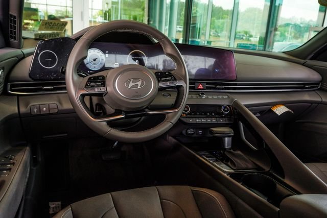 Certified Used 2024 Blue Hyundai SEL image 16