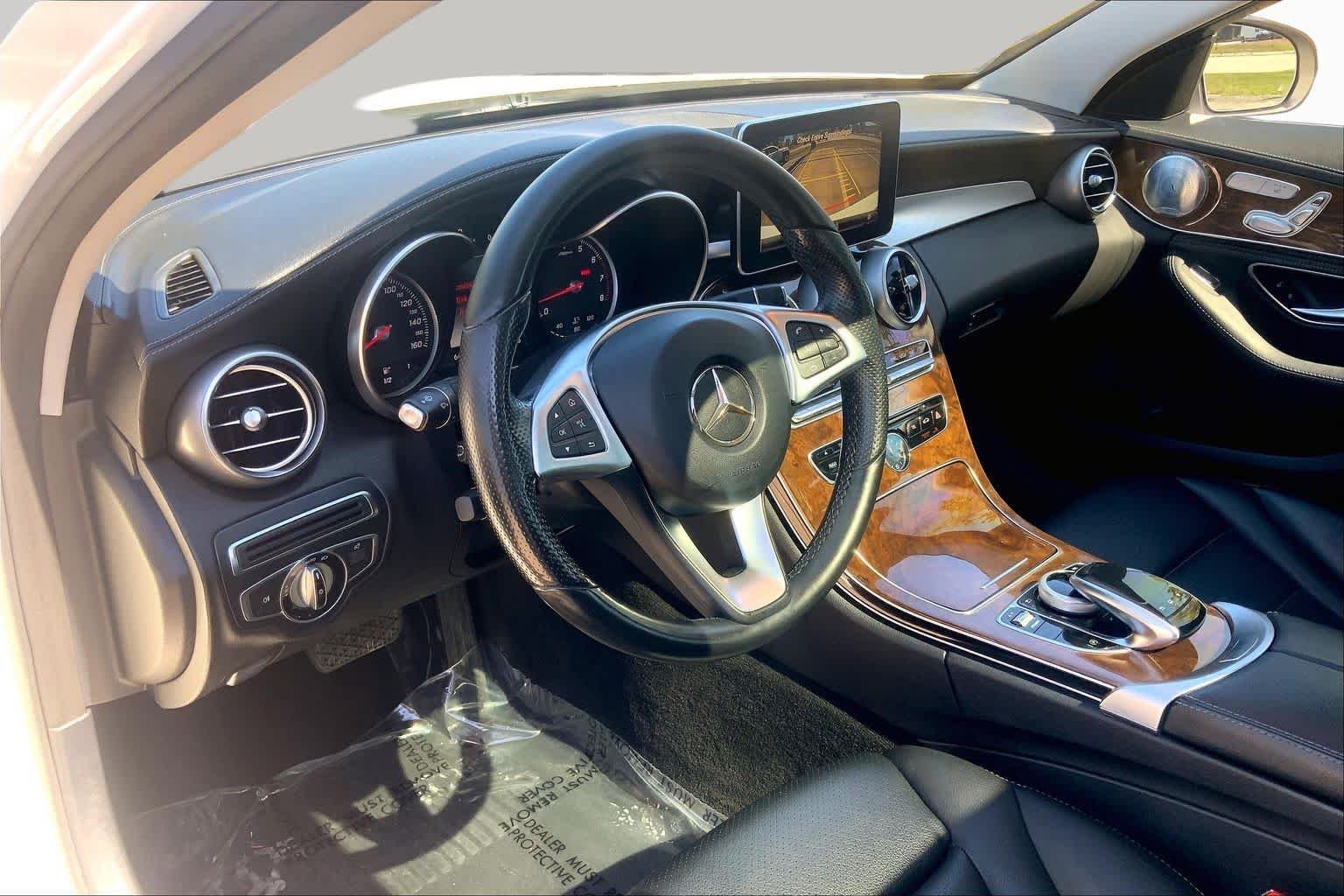 Used 2016 Polar White Mercedes-Benz C 300 Luxury image 18