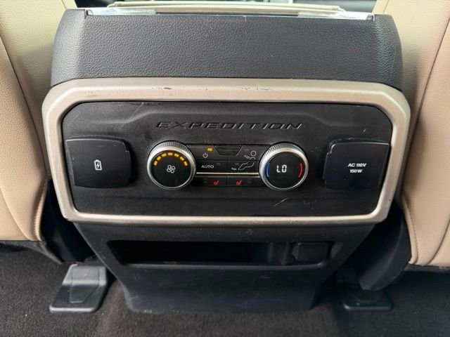 Used 2022 Black Ford Limited image 25
