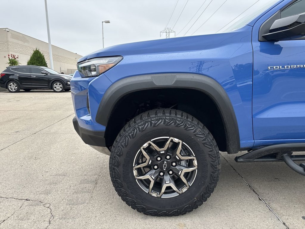 2026 Chevrolet Colorado ZR2 - Photo 36