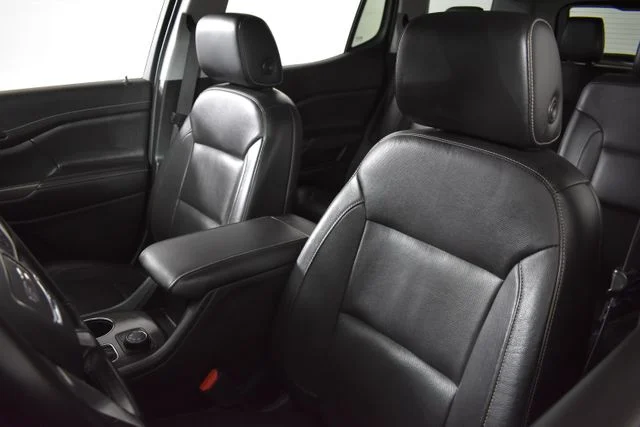 Used 2019 White GMC SLT-1 image 11